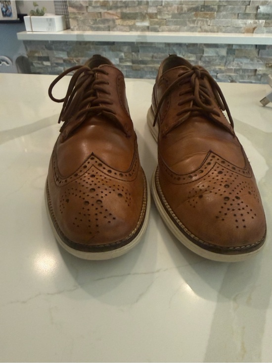 Cole Haan Men’s Brown Leather Wingtip Oxfords, 8.5